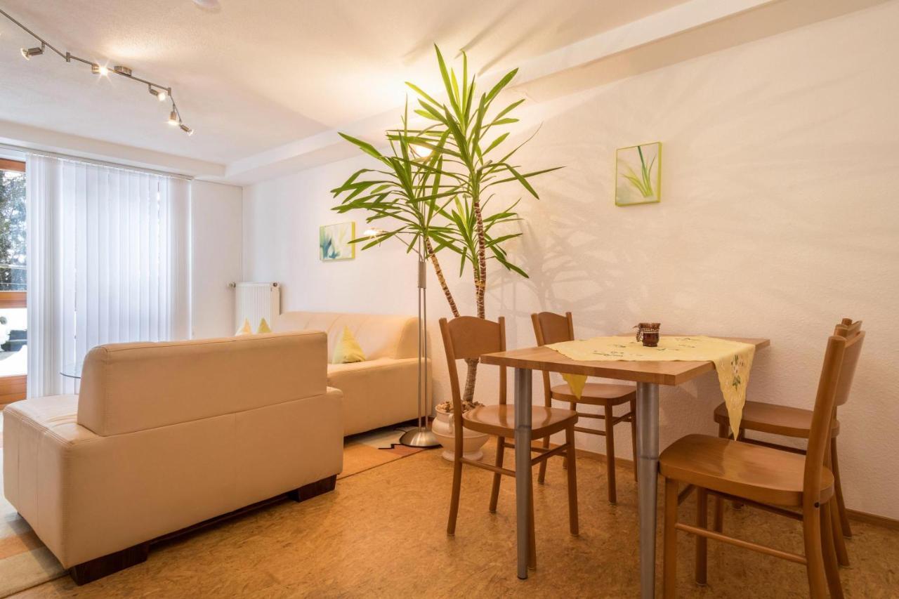 Ferienwohnung Im Alten Forsthaus Bermatingen Bagian luar foto