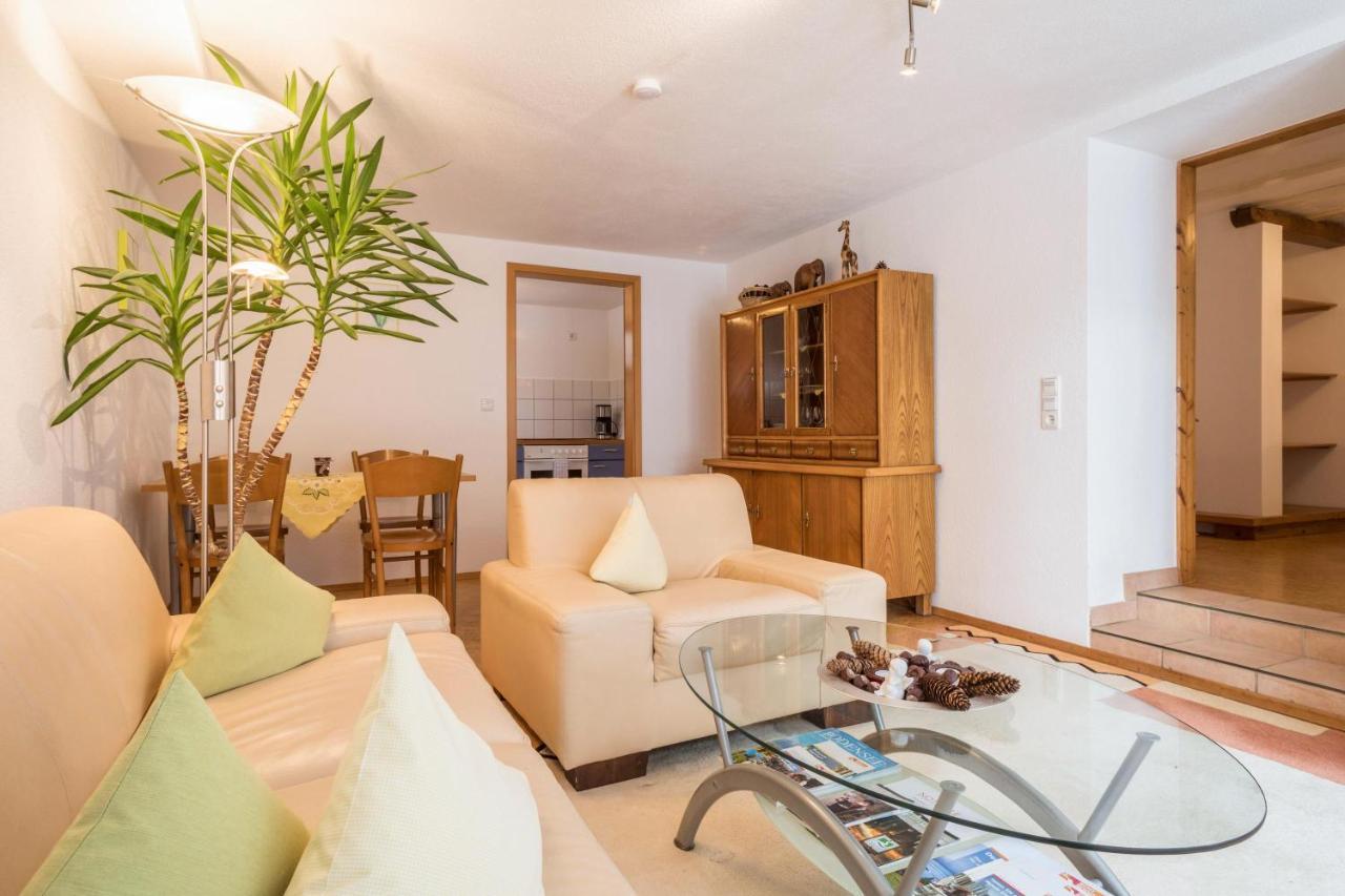 Ferienwohnung Im Alten Forsthaus Bermatingen Bagian luar foto