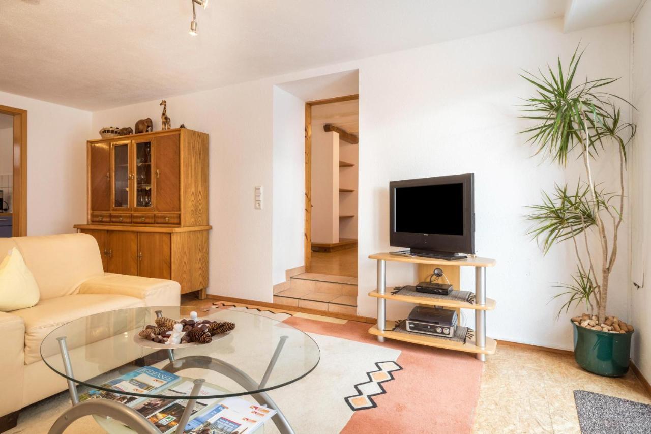 Ferienwohnung Im Alten Forsthaus Bermatingen Bagian luar foto