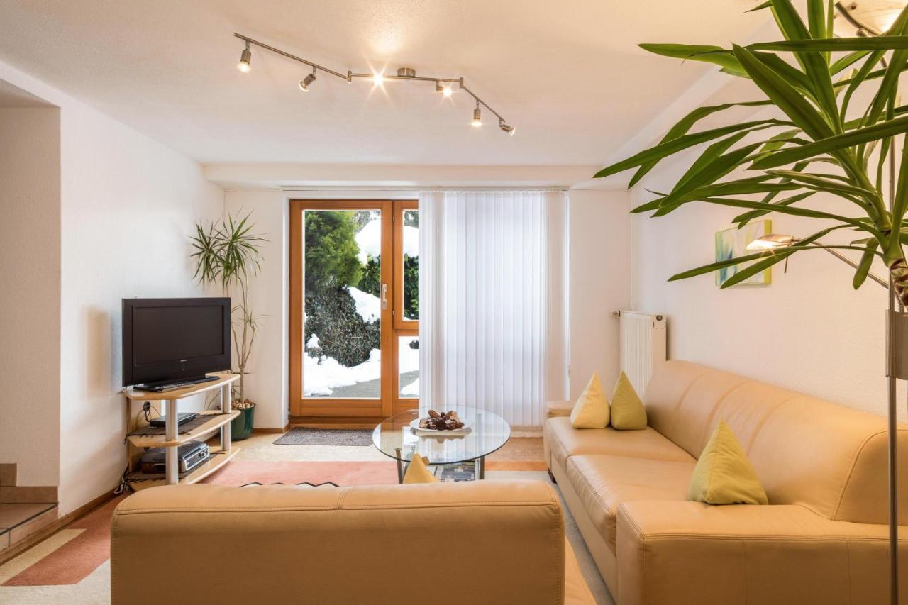 Ferienwohnung Im Alten Forsthaus Bermatingen Bagian luar foto