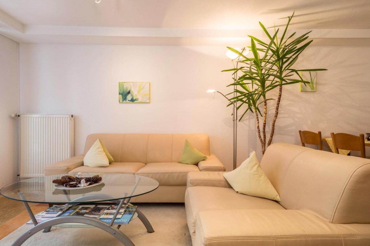 Ferienwohnung Im Alten Forsthaus Bermatingen Bagian luar foto