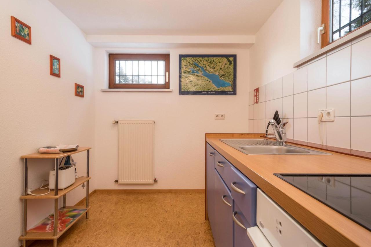 Ferienwohnung Im Alten Forsthaus Bermatingen Bagian luar foto