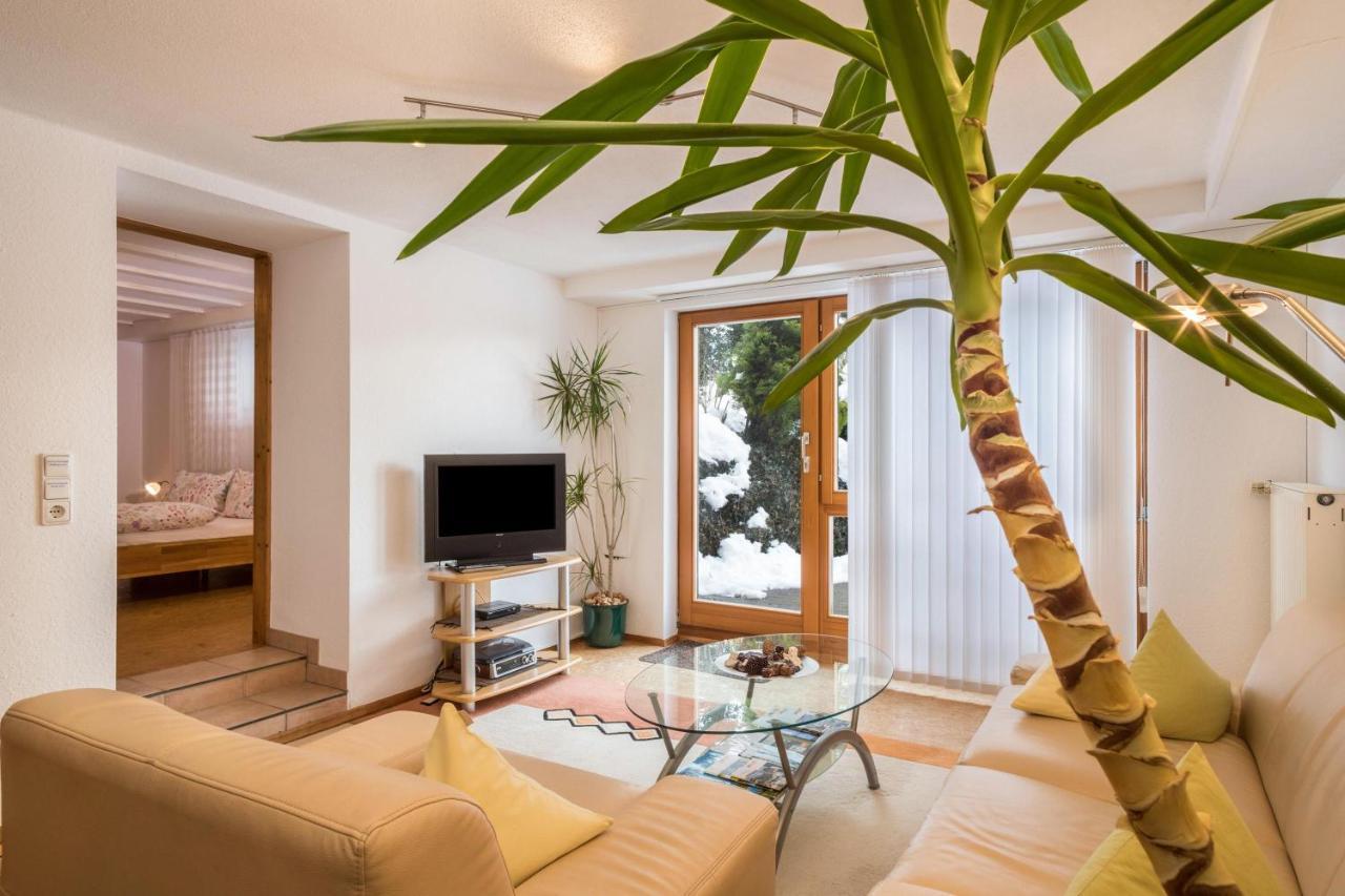 Ferienwohnung Im Alten Forsthaus Bermatingen Bagian luar foto