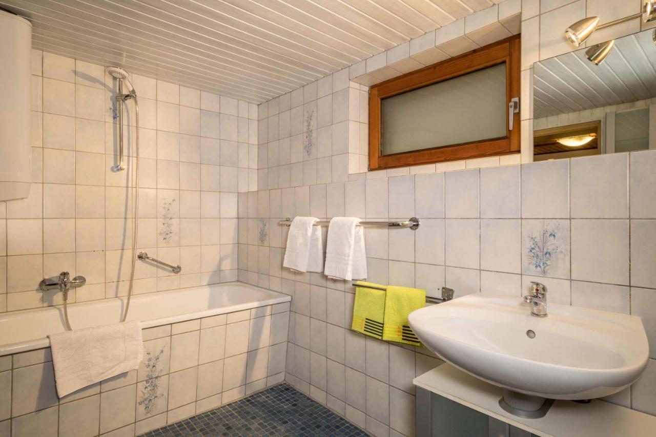 Ferienwohnung Im Alten Forsthaus Bermatingen Bagian luar foto